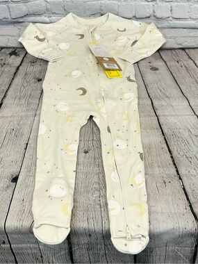 Goumi Moons and Stars Zippie Romper